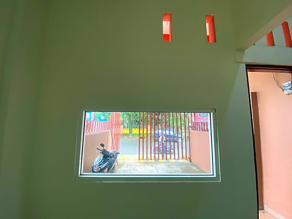 RedDoorz near GOR Lagaligo Palopo