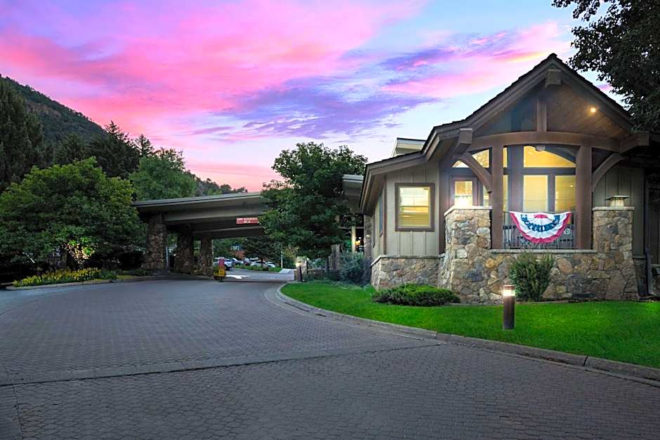 Best Western Antlers