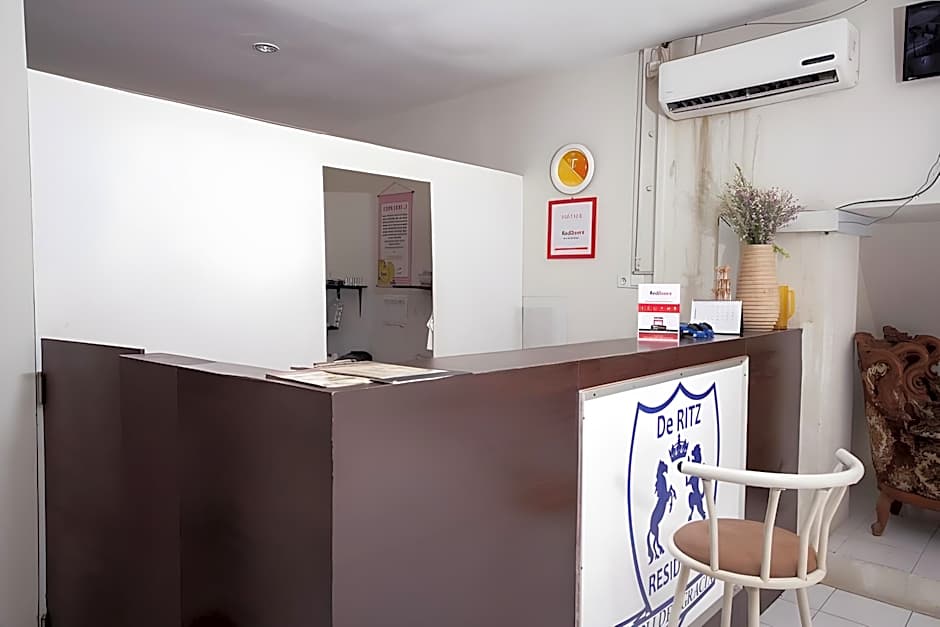 RedDoorz Plus near Galaxy Mall