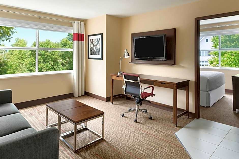 Four Points By Sheraton Surrey