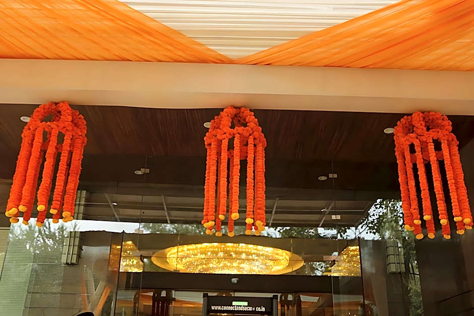 Venizia Sarovar Portico Delhi