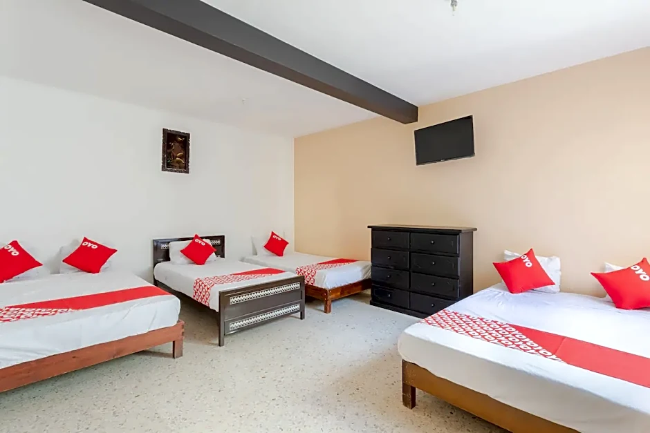 OYO Hotel Emperador