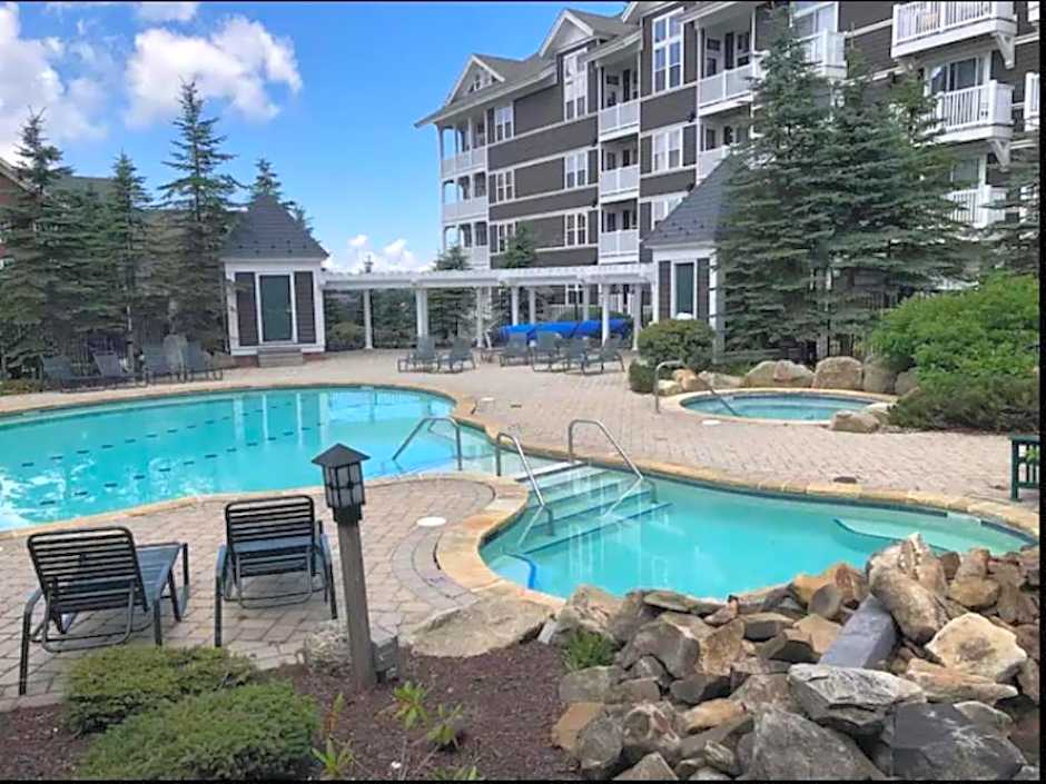 Allegheny Spring 326, ski in out, Pool HotTub