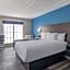 La Quinta Inn & Suites by Wyndham Sacramento North