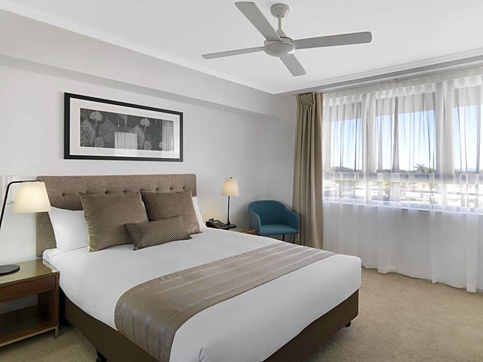 Oaks Mackay Carlyle Suites