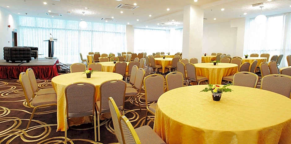 Symphony Suites Hotel