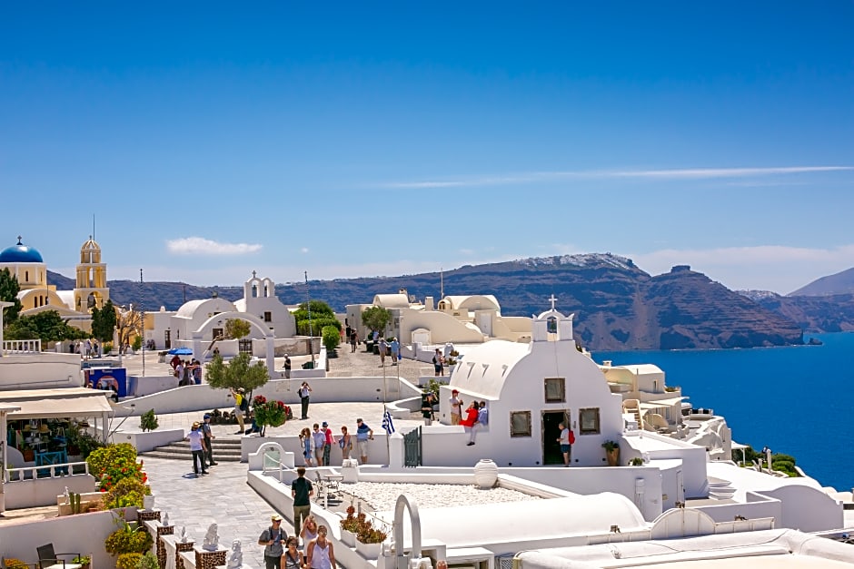 Stelios Rooms Golden View