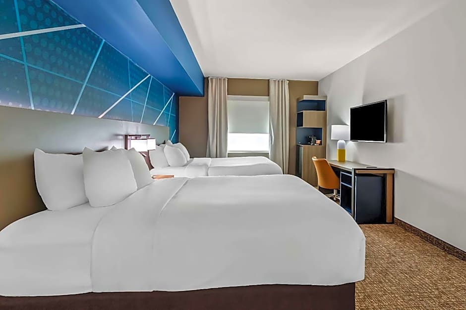 Comfort Inn & Suites Donna near I-2