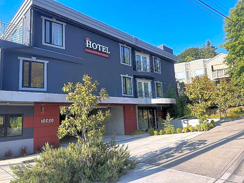 Lakeview Hotel