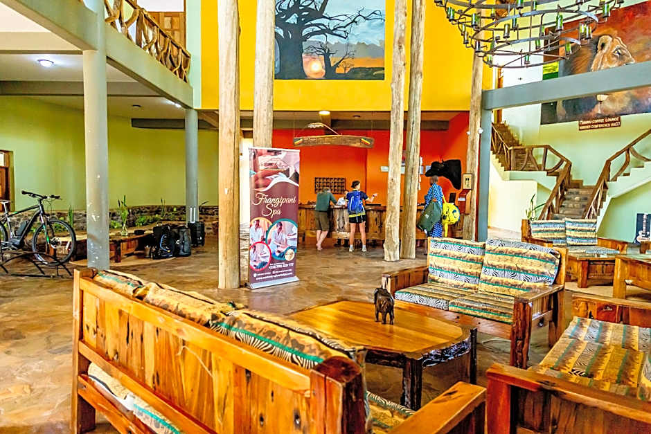 Weru Weru River Lodge