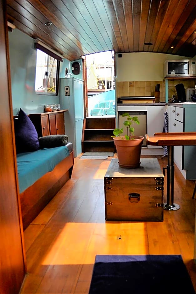 Floating B&B Amsterdam