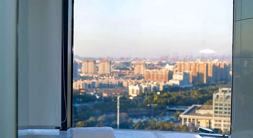 DoubleTree by Hilton Ningbo Beilun China