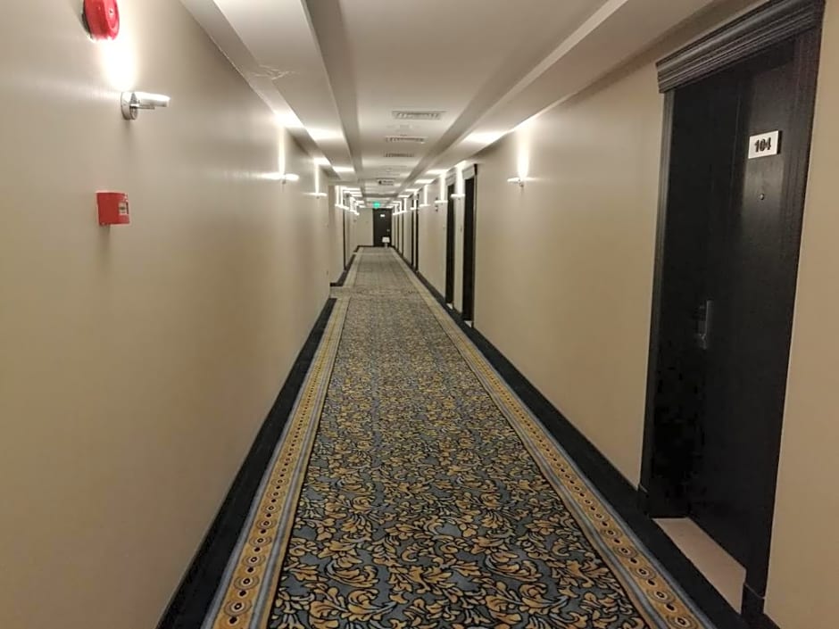 Naviti Warwick Al Khobar