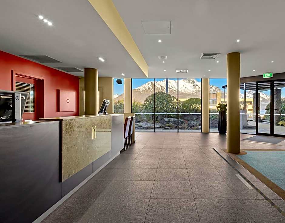 Copthorne Hotel and Apartments Queenstown Lakeview