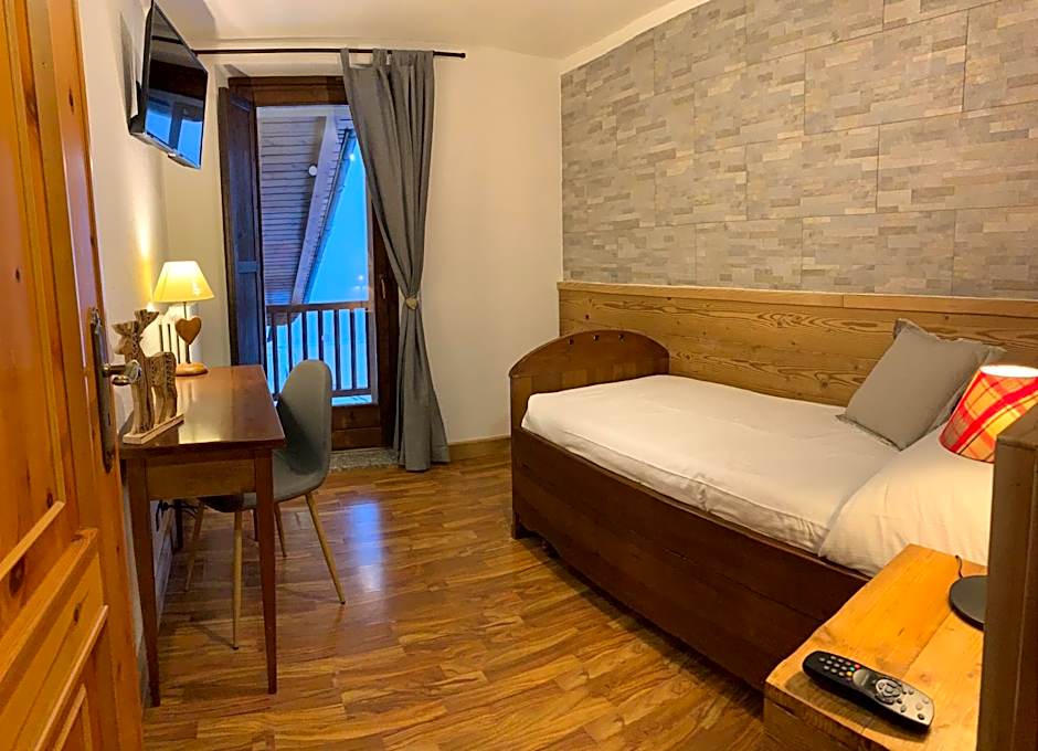 Hotel Coeur Du Village