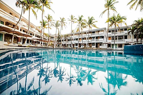 Mar Paraiso Queen