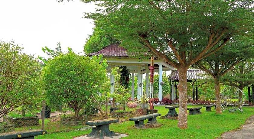 Thongs Inn Hotel Kualanamu