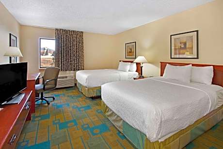 2 Double Beds Deluxe Room Non-Smoking