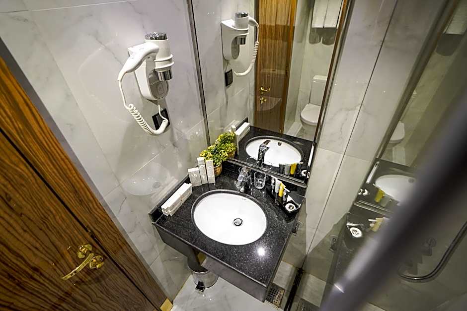 Lamar Ajyad First Hotel Tower A