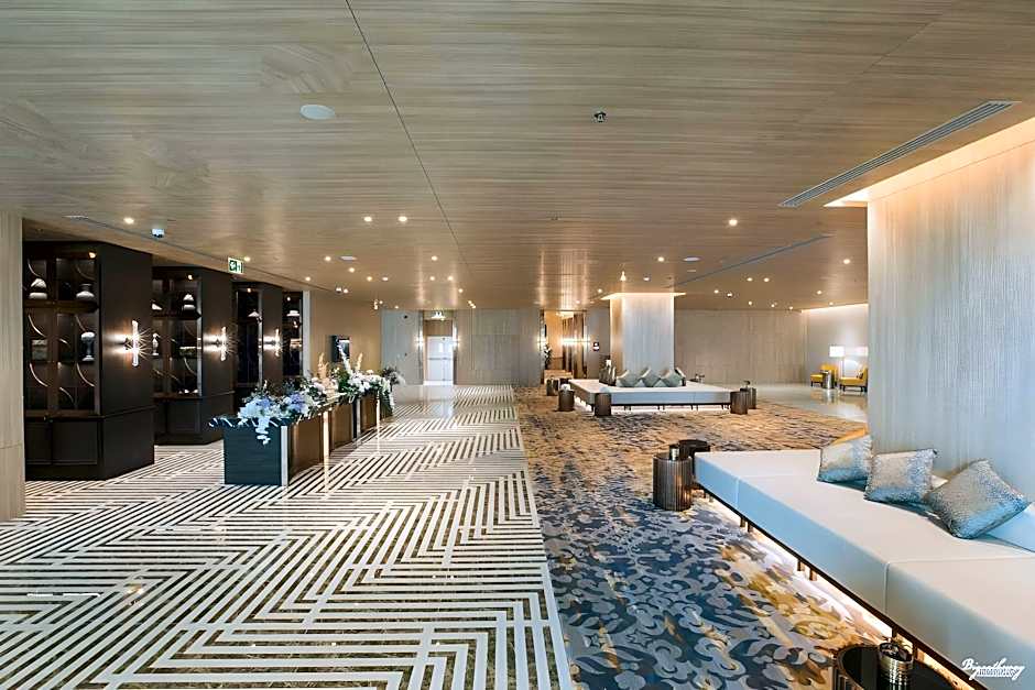 Grand Richmond Stylish Convention Hotel