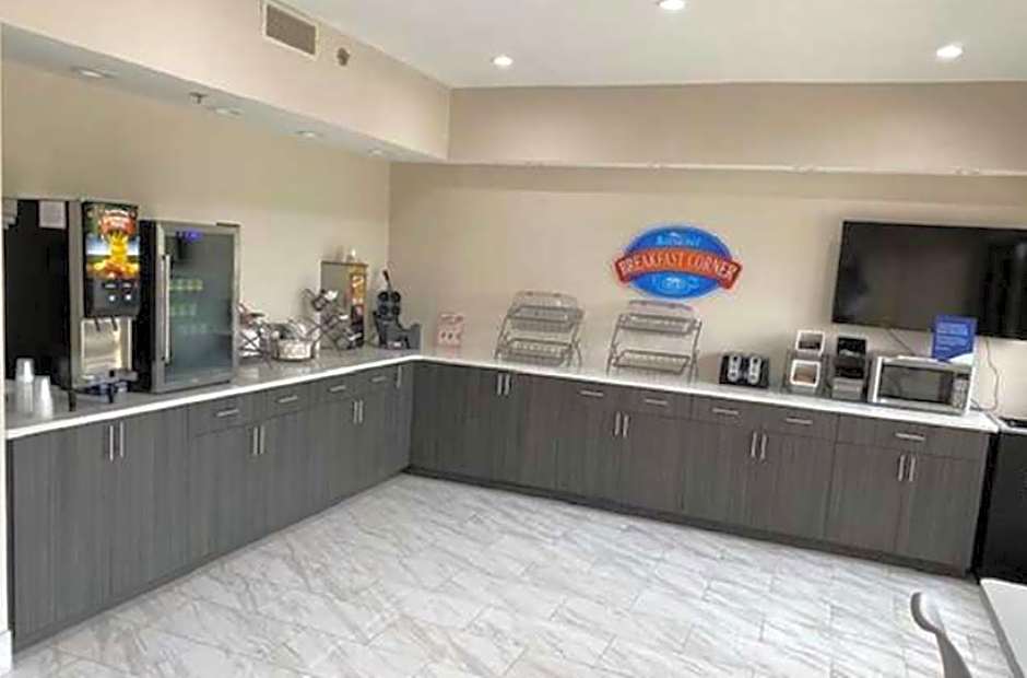 Baymont by Wyndham Topeka