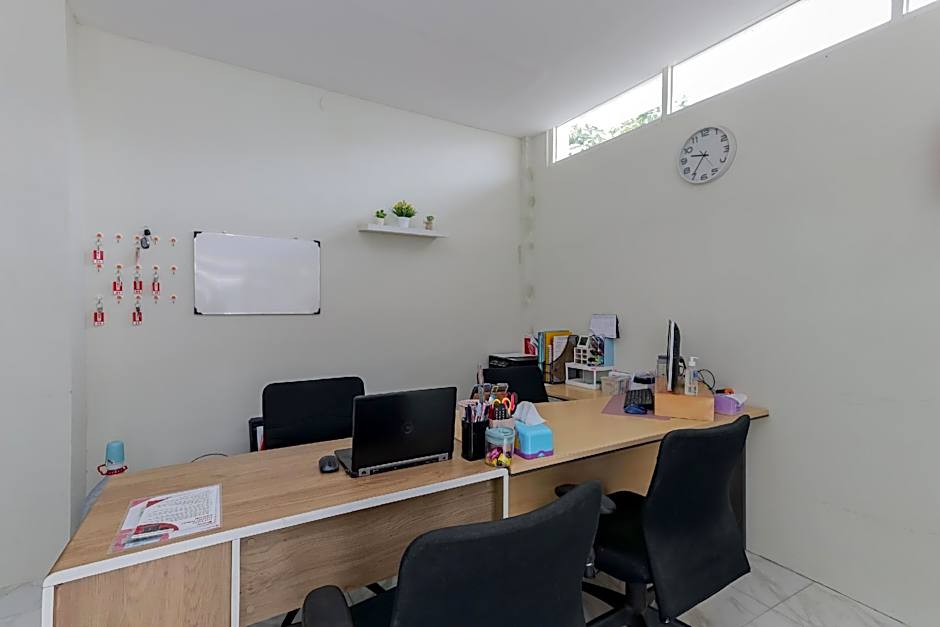 RedDoorz Syariah near GOR Bung Karno Nganjuk