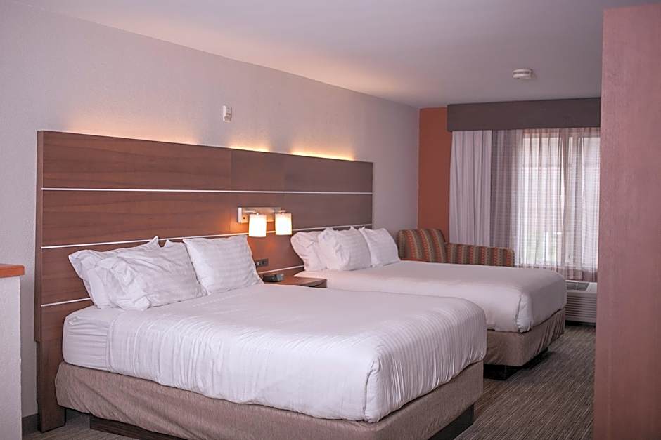 Photo 1 of 5 of 2 Queen Beds Suite