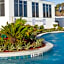 Holiday Inn Express & Suites Panama City Beach - Beachfront By IHG