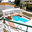 Laurus Hotel