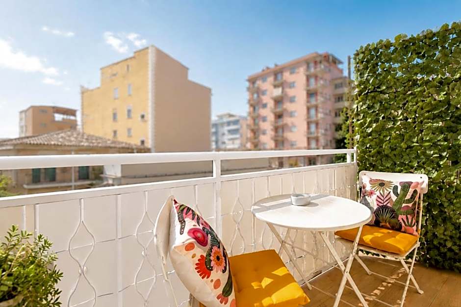 Kreart Boutique Suites & Deluxe Rooms