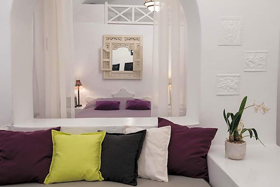 Afroessa Hotel by Caldera Houses