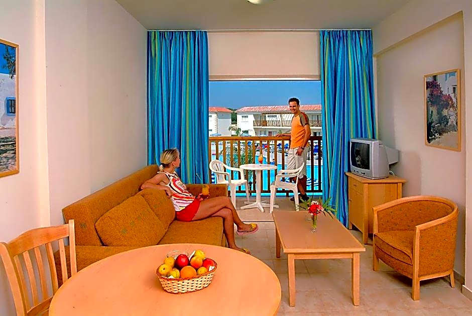 Tsokkos Paradise Holiday Village