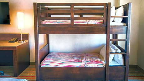 Two Queen Beds with Twin Bunk Bed