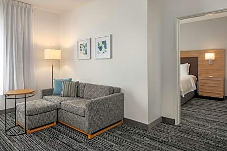 One-Bedroom King Suite with Sofa Bed - Hearing Accessible
