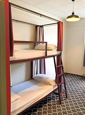 Bed in 2-Bed Female Dorm Ensuite