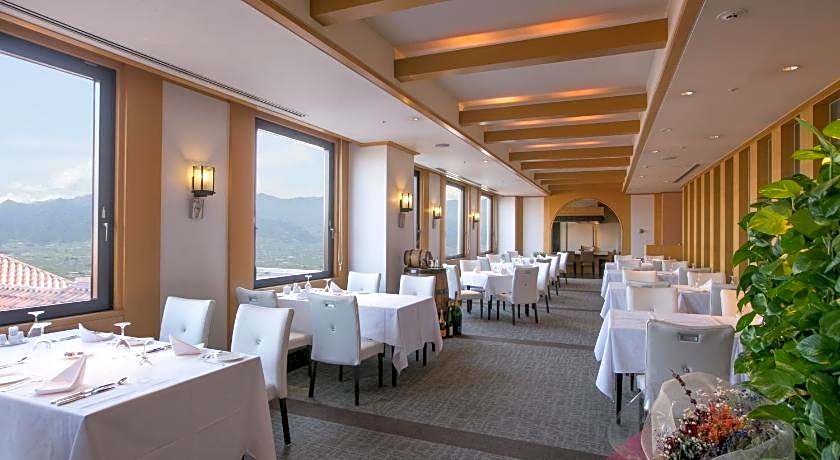 Fruit Park Fujiya Hotel