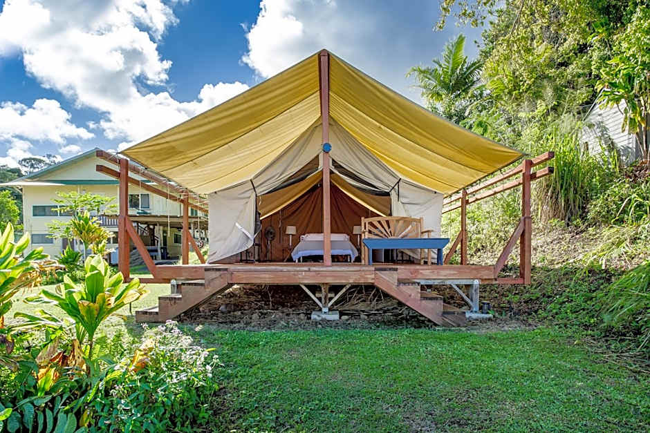 Waipi'o Lodge