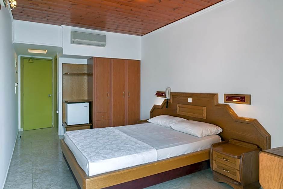 Binji Hotel