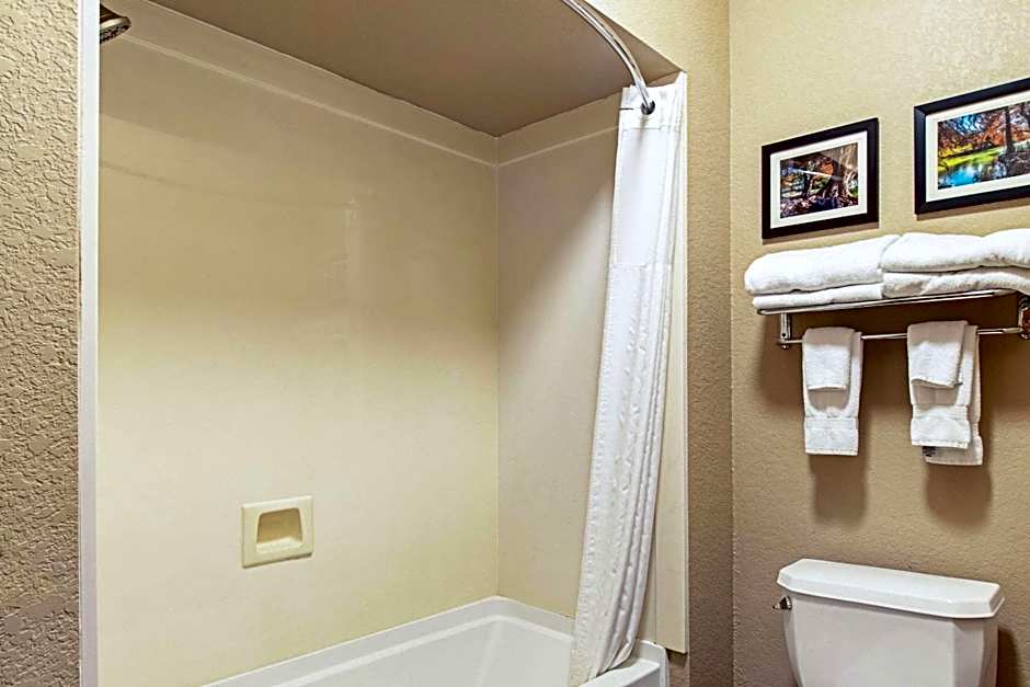 Comfort Inn and Suites Fredericksburg