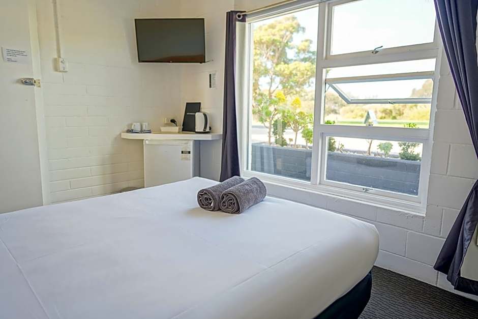 Meningie Waterfront Motel