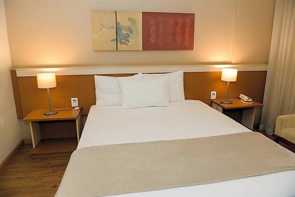 Astron Hotel Bauru by Nobile