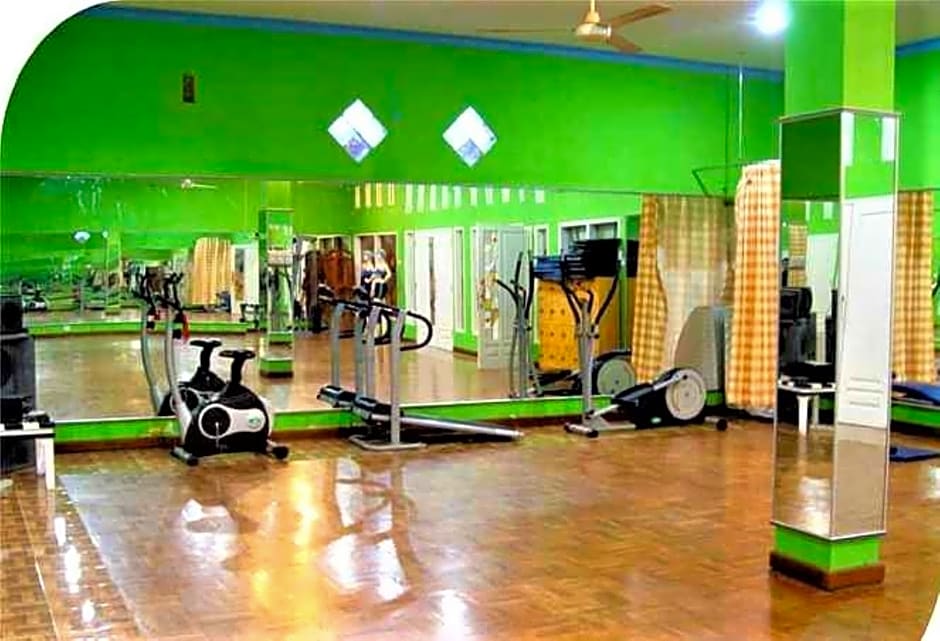 Hotel Santana Syariah by ZUZU