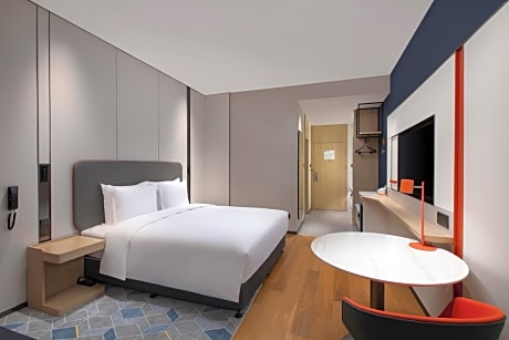 1 King Bed Standard