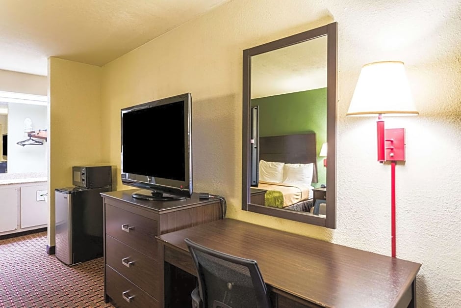 Econo Lodge Homewood - Birmingham – Birmingham, AL