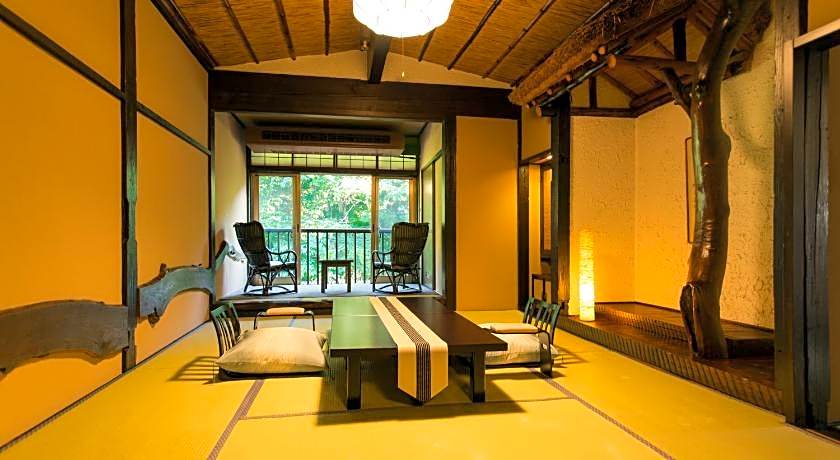 Honke Bankyu Hot Spring Ryokan