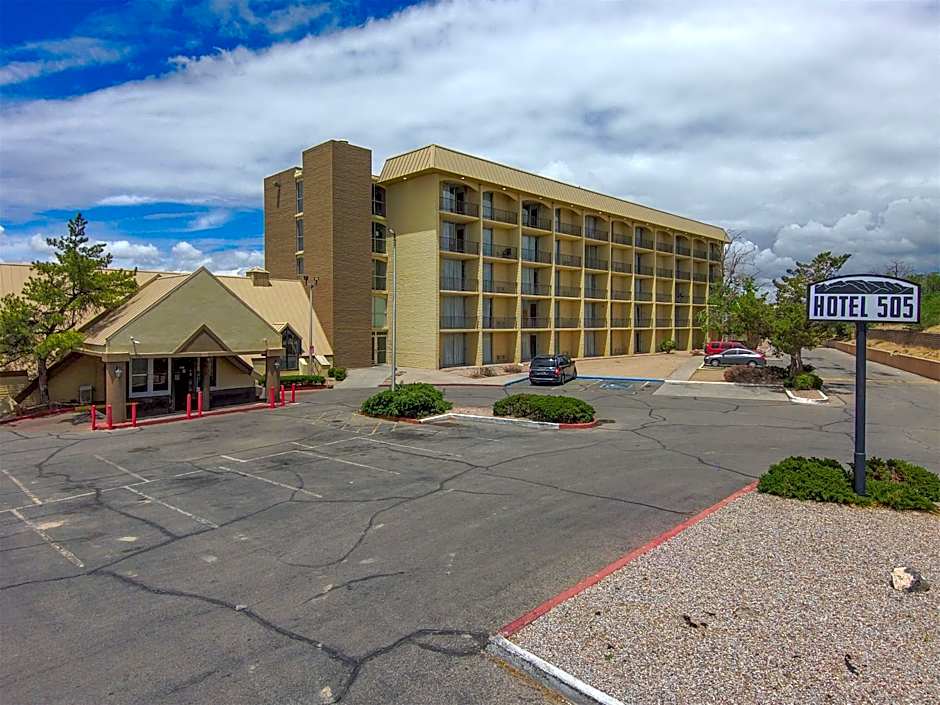 Hotel 505