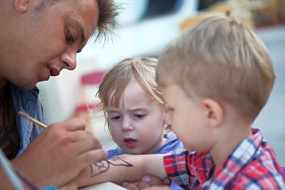 Aparthotel Isla De Cabrera