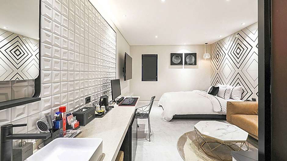 Paju Geumchon Mari Hotel