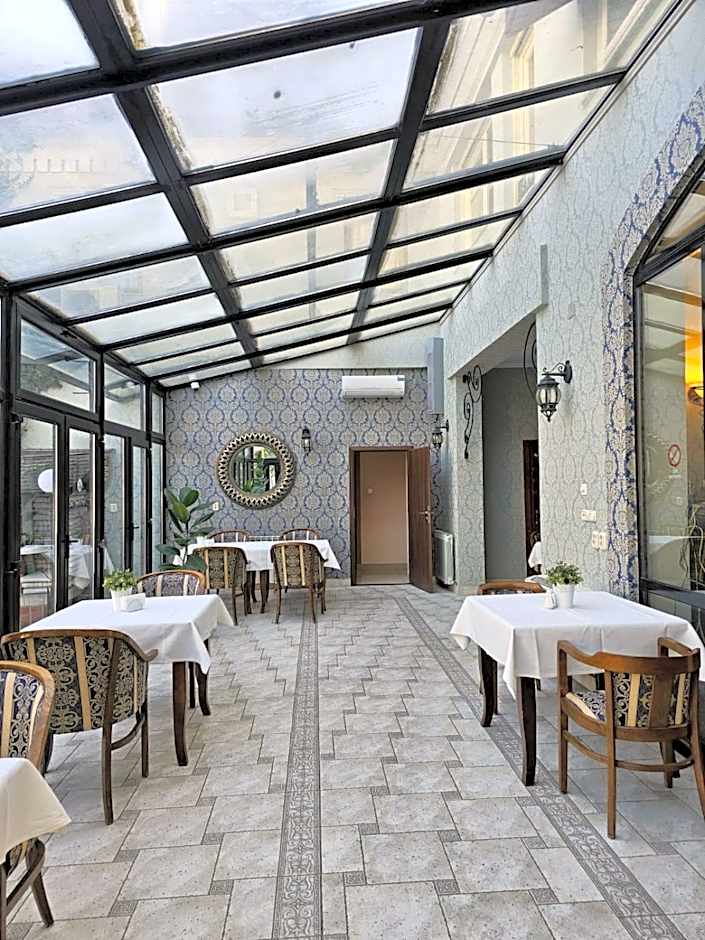 The Elite - Oradea's Legendary Hotel