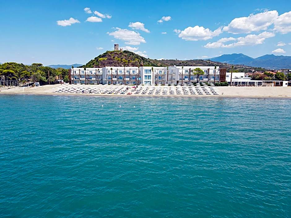 Eleamare Resort